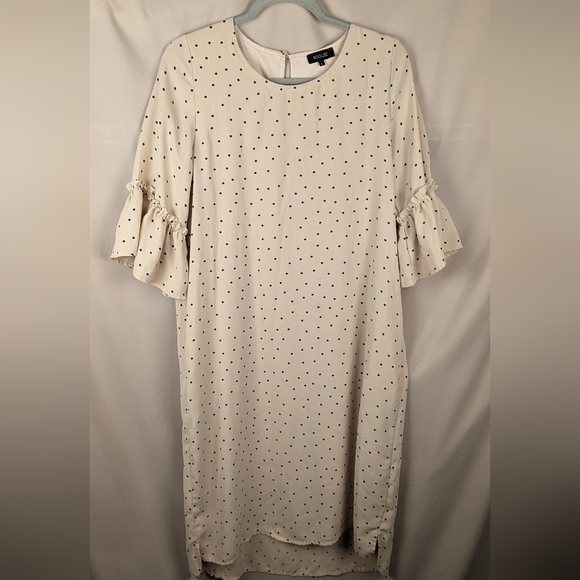 Roolee large polka dot dress tan & navy with ruffles sleeve detail with pockets - Picture 2 of 5